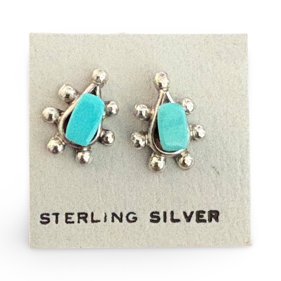 Sterling silver stud earrings beautiful light blue turquoise stones - Picture 4 of 13